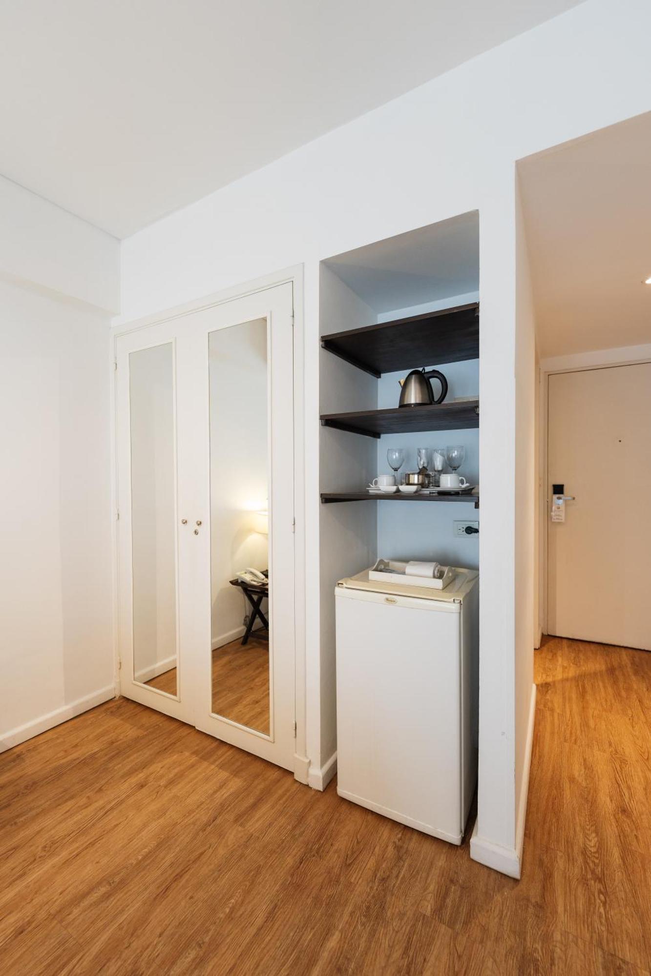 Loi Flats Buenos Aires Hotell Exteriör bild