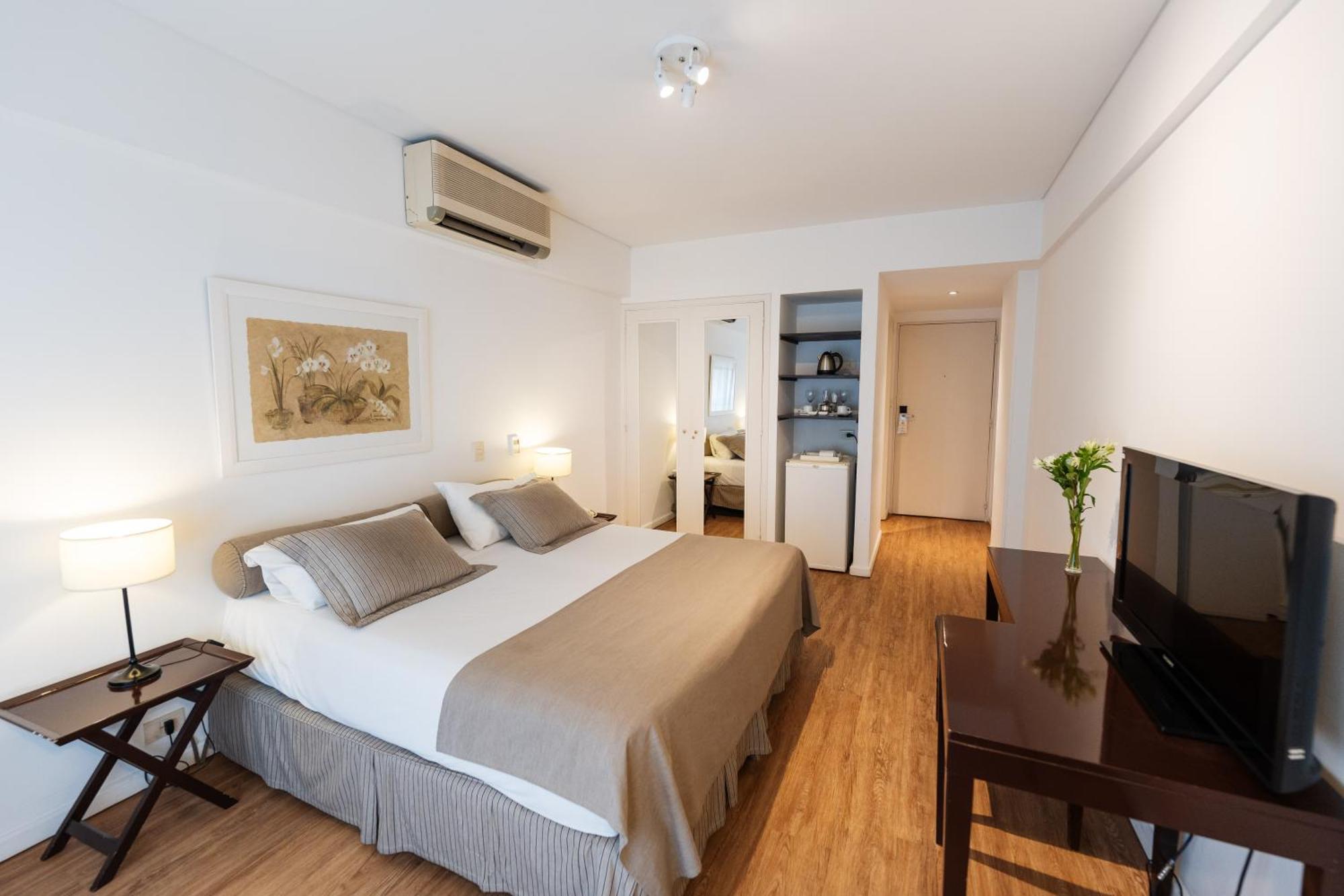Loi Flats Buenos Aires Hotell Exteriör bild